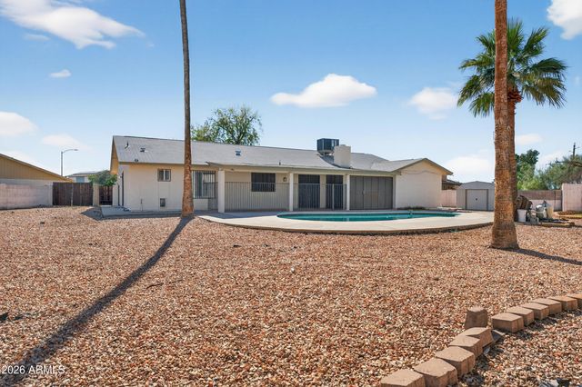 4418 W DESERT HILLS Drive, Glendale, AZ 85304