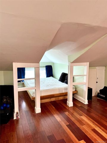 88-30 215th Place, Queens Village, NY 11427