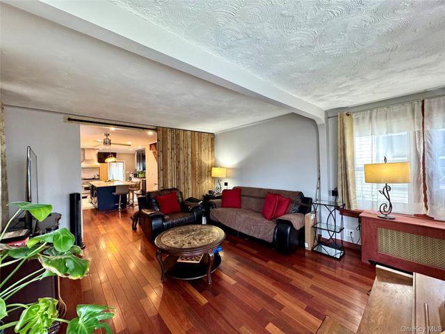 88-30 215th Place, Queens Village, NY 11427