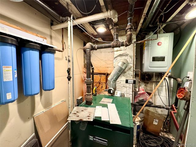 88-30 215th Place, Queens Village, NY 11427