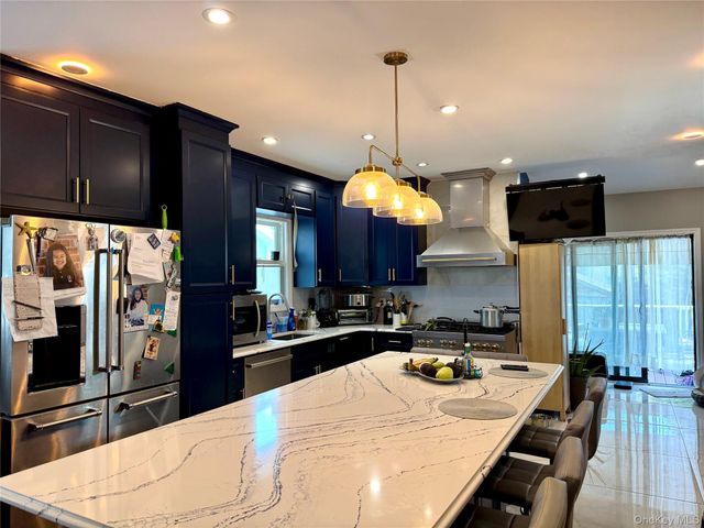 88-30 215th Place, Queens Village, NY 11427