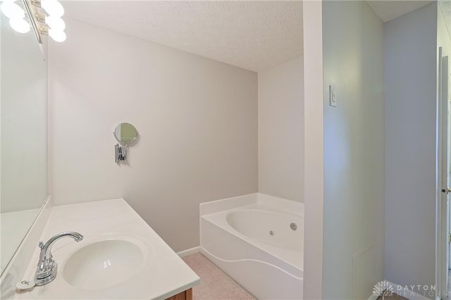230 Meadowlark Lane, Monroe, OH 45050