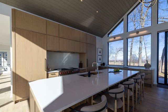 4965 Championship Circle, Waunakee, WI 53597