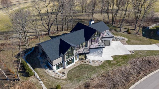 4965 Championship Circle, Waunakee, WI 53597
