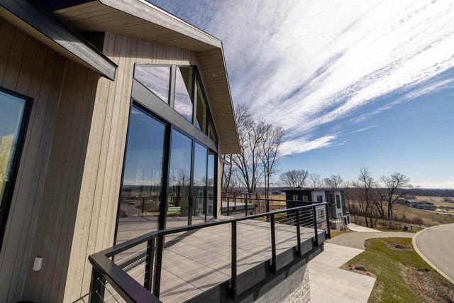 4965 Championship Circle, Waunakee, WI 53597