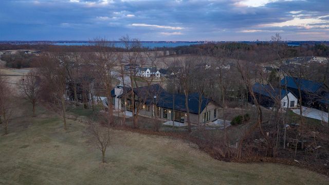 4965 Championship Circle, Waunakee, WI 53597