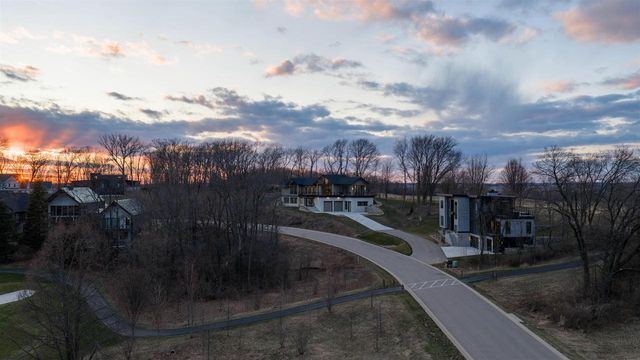 4965 Championship Circle, Waunakee, WI 53597