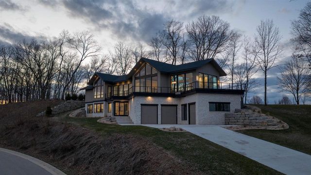 4965 Championship Circle, Waunakee, WI 53597