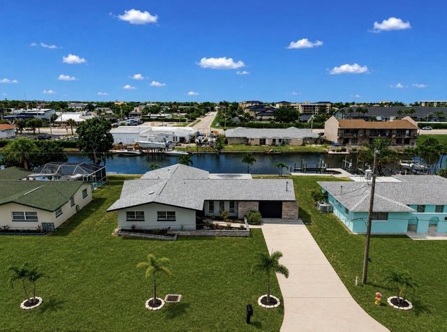 1729 BIKINI COURT, Cape Coral, FL 33904