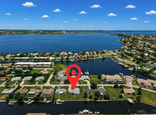 1729 BIKINI COURT, Cape Coral, FL 33904