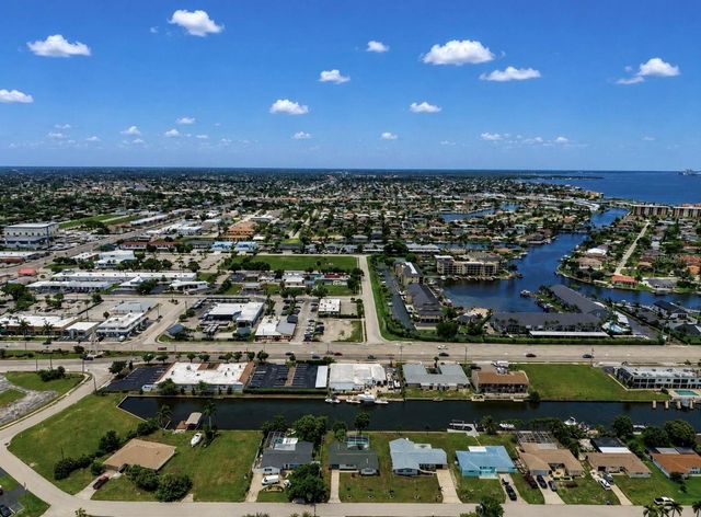 1729 BIKINI COURT, Cape Coral, FL 33904