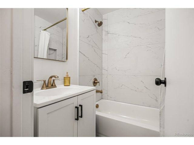 2490 Lewis St, Lakewood, CO 80215