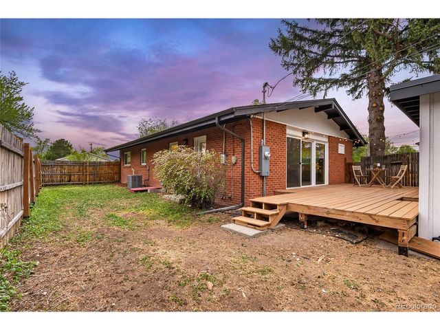 2490 Lewis St, Lakewood, CO 80215