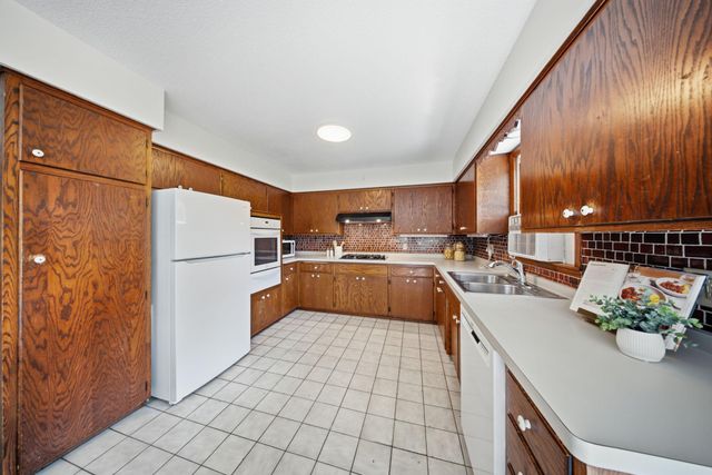 709 N Fremont Street, River Falls, WI 54022