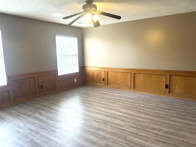 7510 Creek Glen Drive, Houston, TX 77095