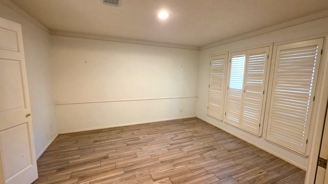 7510 Creek Glen Drive, Houston, TX 77095