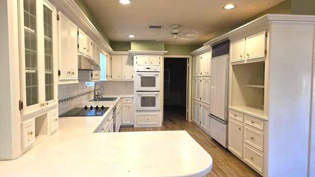 7510 Creek Glen Drive, Houston, TX 77095