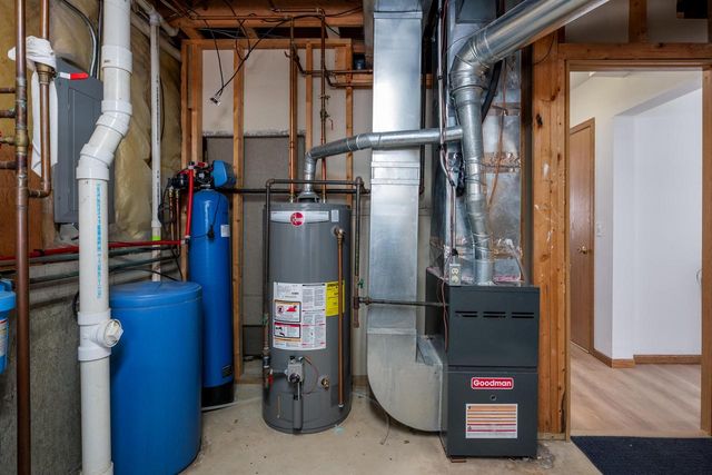 24012 64th PLACE, Salem, WI 53168