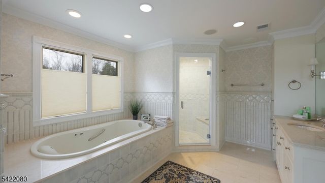19 Partridge Rd, Readington Twp., NJ 08822