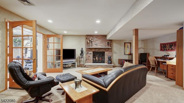 19 Partridge Rd, Readington Twp., NJ 08822
