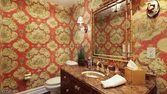 19 Partridge Rd, Readington Twp., NJ 08822