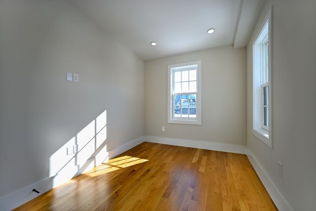 18 Winchester St 9, Boston, MA 02116