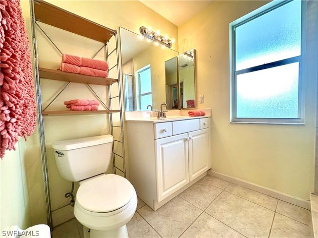 738 Park AVE, Naples, FL 34110