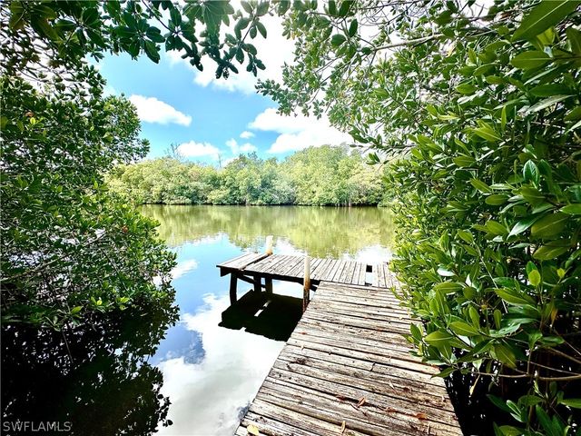 738 Park AVE, Naples, FL 34110