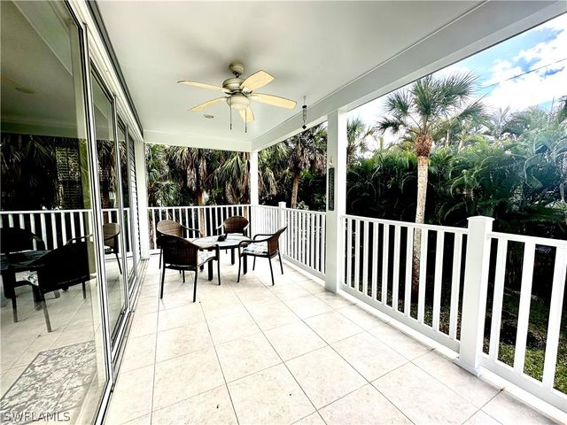 738 Park AVE, Naples, FL 34110