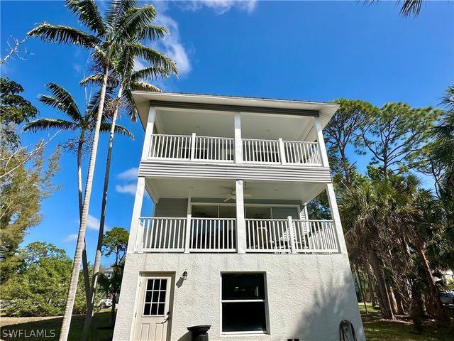 738 Park AVE, Naples, FL 34110