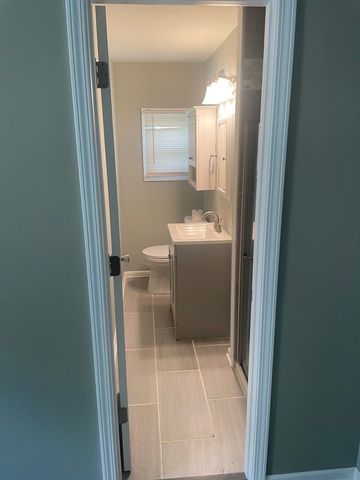 5215 W Orchard Drive, Mchenry, IL 60050