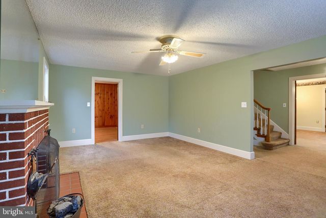 107 E MAIN ST, Elizabethville, PA 17023