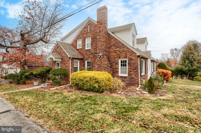 107 E MAIN ST, Elizabethville, PA 17023