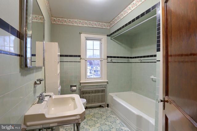 107 E MAIN ST, Elizabethville, PA 17023