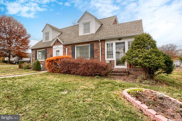 107 E MAIN ST, Elizabethville, PA 17023