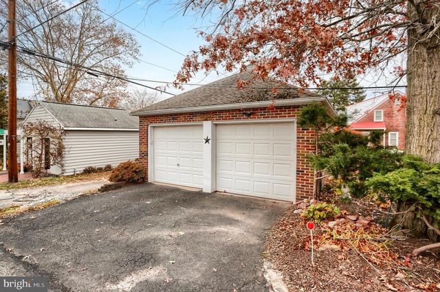 107 E MAIN ST, Elizabethville, PA 17023