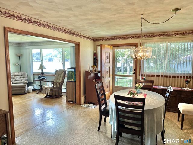 586 Wolcott Road, Bristol, CT 06010