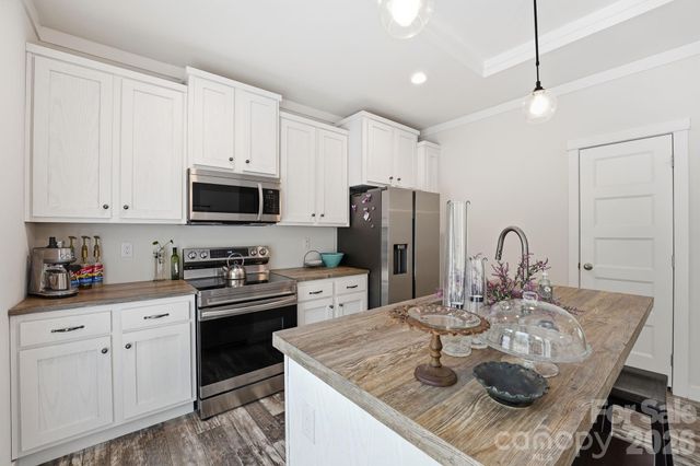 118 Sanford Court, Troy, NC 27371