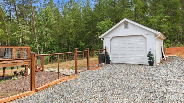 118 Sanford Court, Troy, NC 27371
