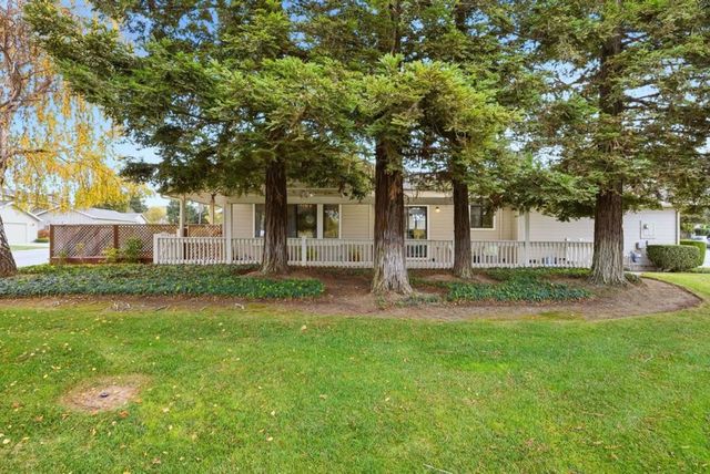 660 Helen Drive, Hollister, CA 95023