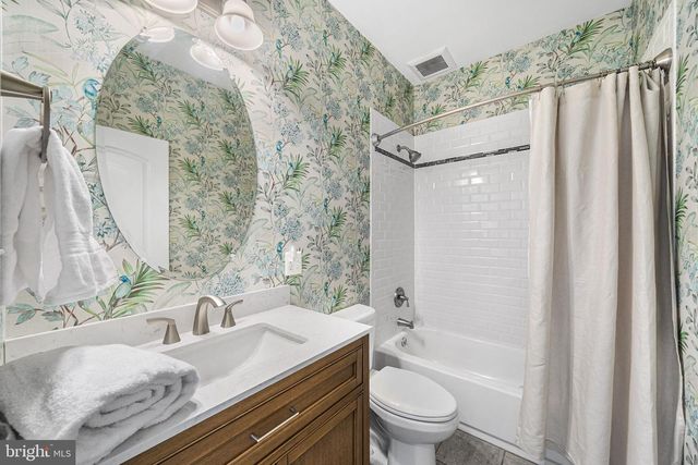 1232 SHENANDOAH RD, Alexandria, VA 22308