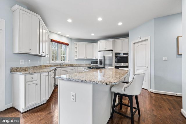 1232 SHENANDOAH RD, Alexandria, VA 22308