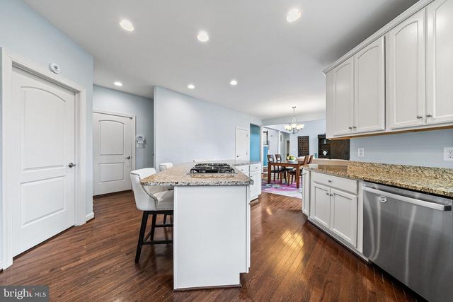 1232 SHENANDOAH RD, Alexandria, VA 22308