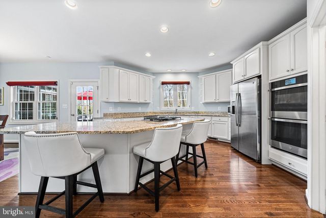 1232 SHENANDOAH RD, Alexandria, VA 22308