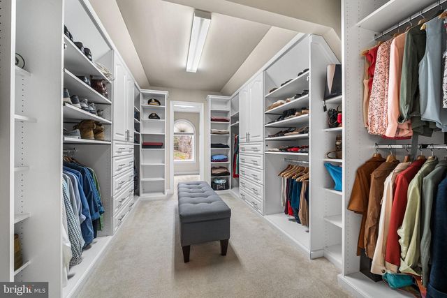 1232 SHENANDOAH RD, Alexandria, VA 22308