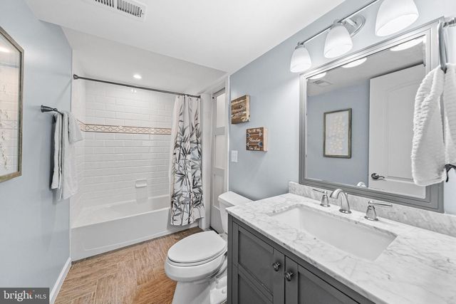 1232 SHENANDOAH RD, Alexandria, VA 22308