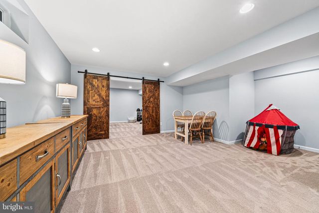 1232 SHENANDOAH RD, Alexandria, VA 22308