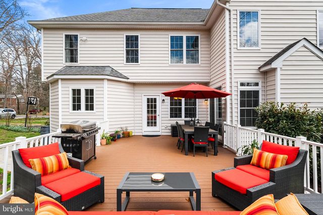 1232 SHENANDOAH RD, Alexandria, VA 22308