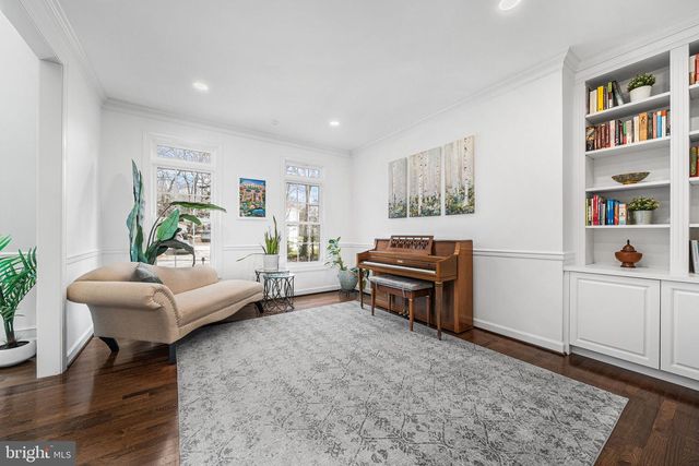 1232 SHENANDOAH RD, Alexandria, VA 22308