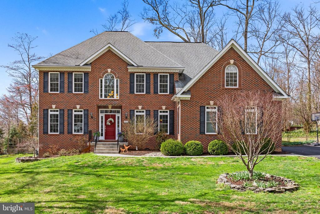 1232 SHENANDOAH RD, Alexandria, VA 22308